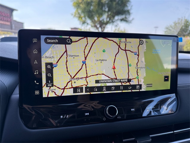 2025 Mitsubishi Outlander SE Image 18 of 35