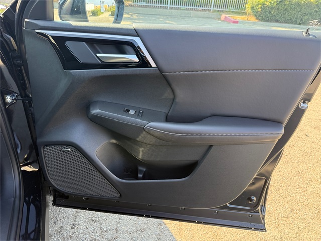 2025 Mitsubishi Outlander SE Image 31 of 35