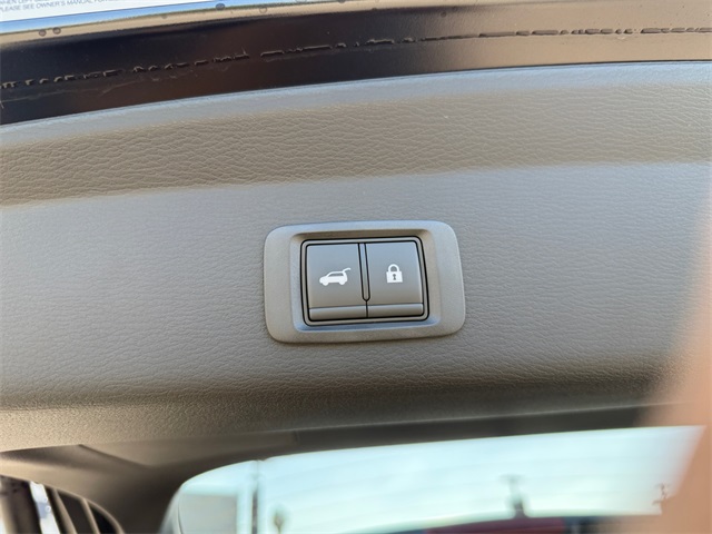 2025 Mitsubishi Outlander SE Image 30 of 35