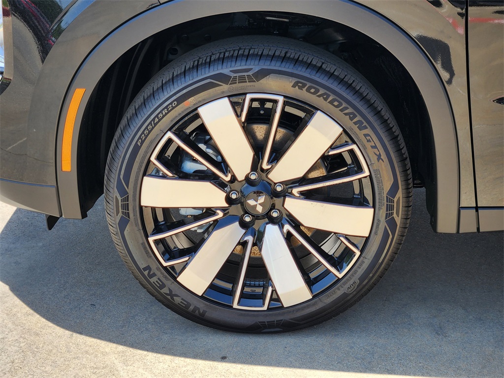 Vehicle image 9 of 22