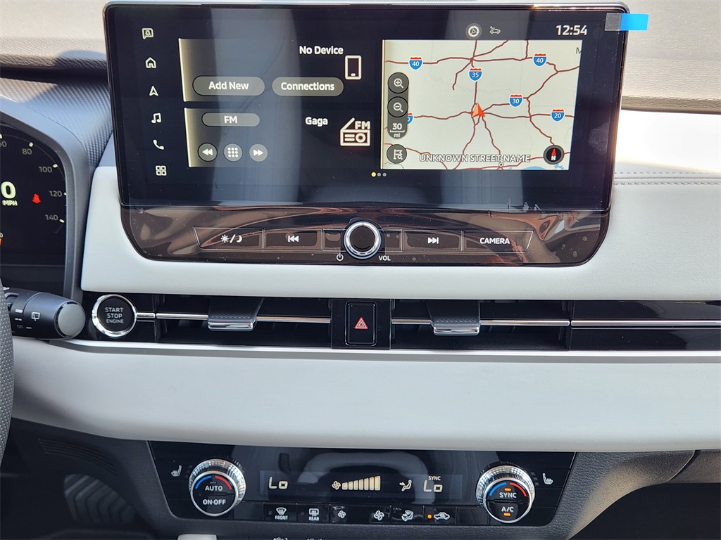Vehicle image 13 of 22