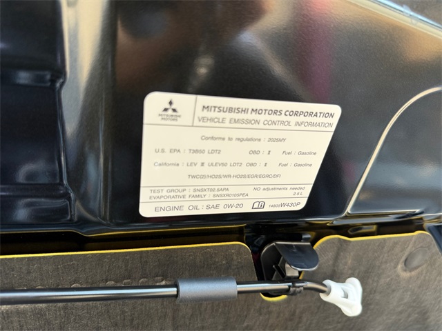 2025 Mitsubishi Outlander SE Image 27 of 33