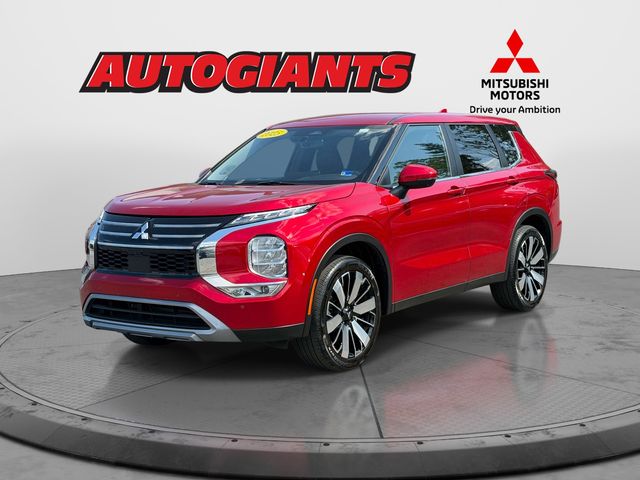 2025 Mitsubishi Outlander SE Image 1 of 25