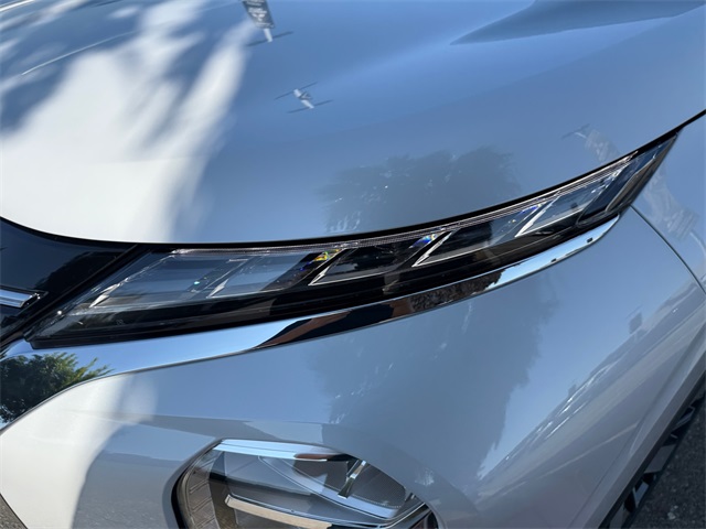 2025 Mitsubishi Outlander SE Image 23 of 35