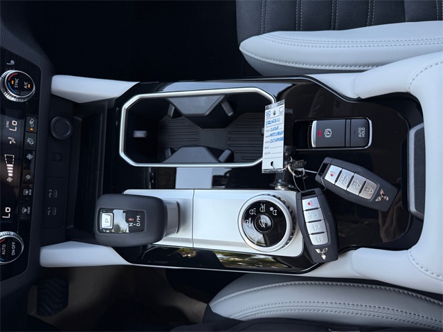 2025 Mitsubishi Outlander SE Image 21 of 35