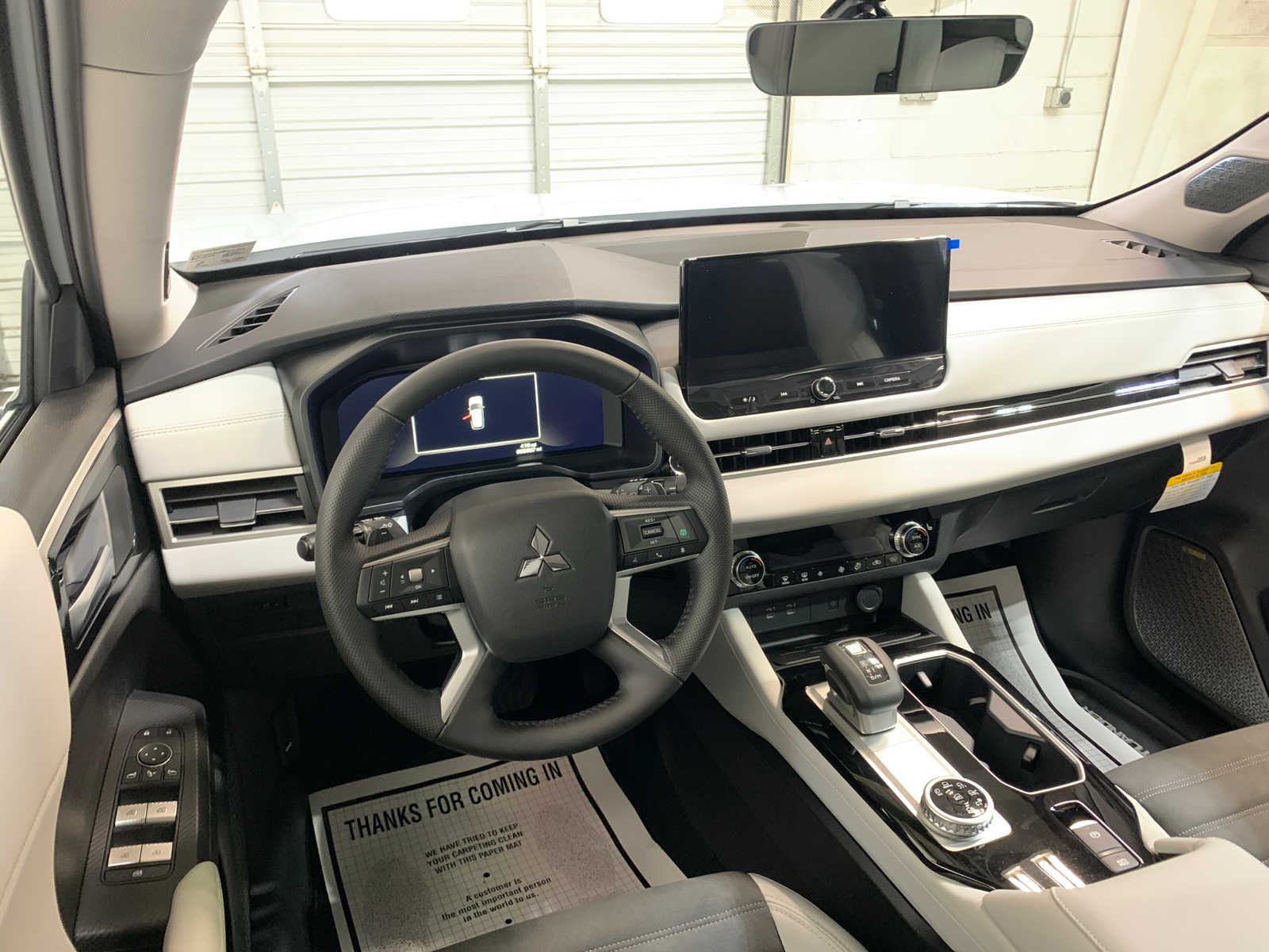 Vehicle image 4 of 10