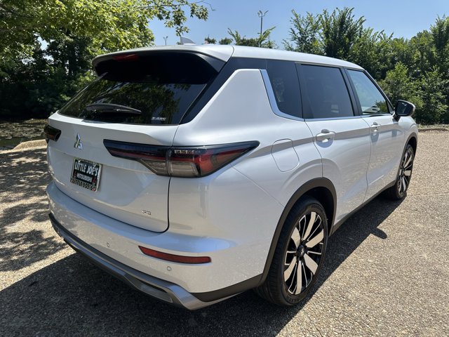Vehicle image 5 of 14