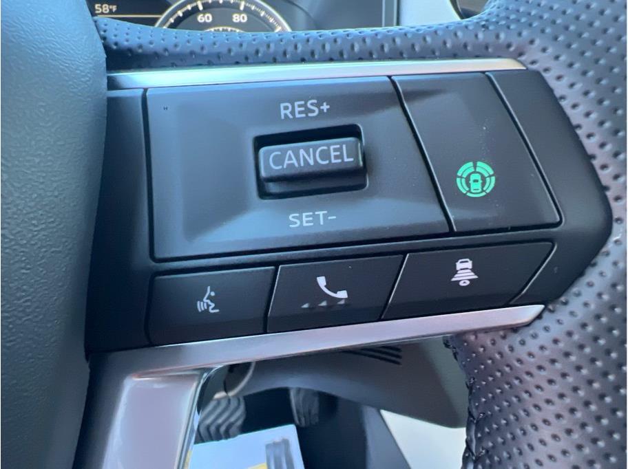 2025 Mitsubishi Outlander SE Image 19 of 23