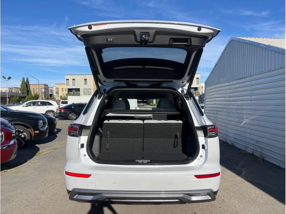 2025 Mitsubishi Outlander SE Image 11 of 23