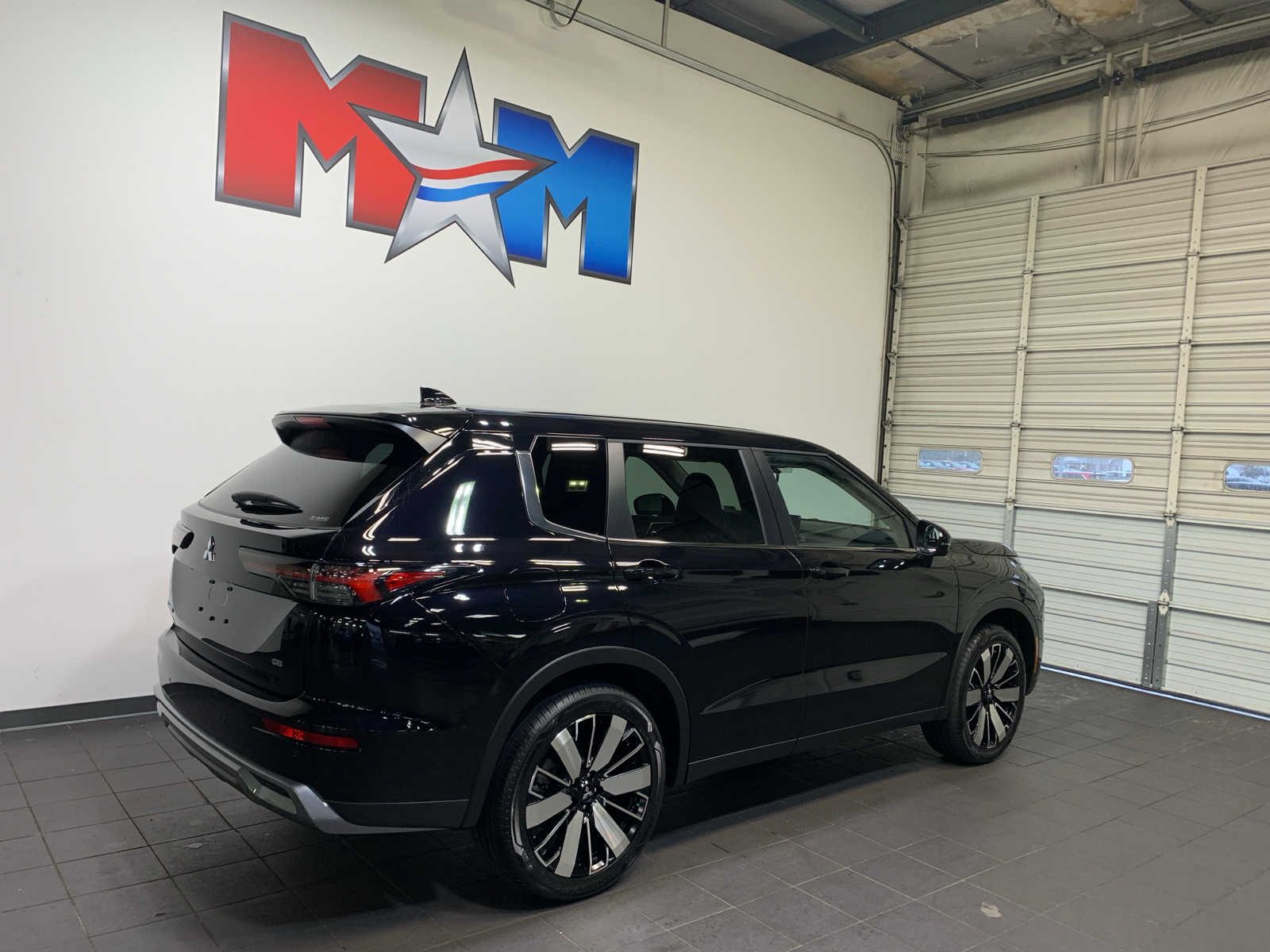 Vehicle image 3 of 10