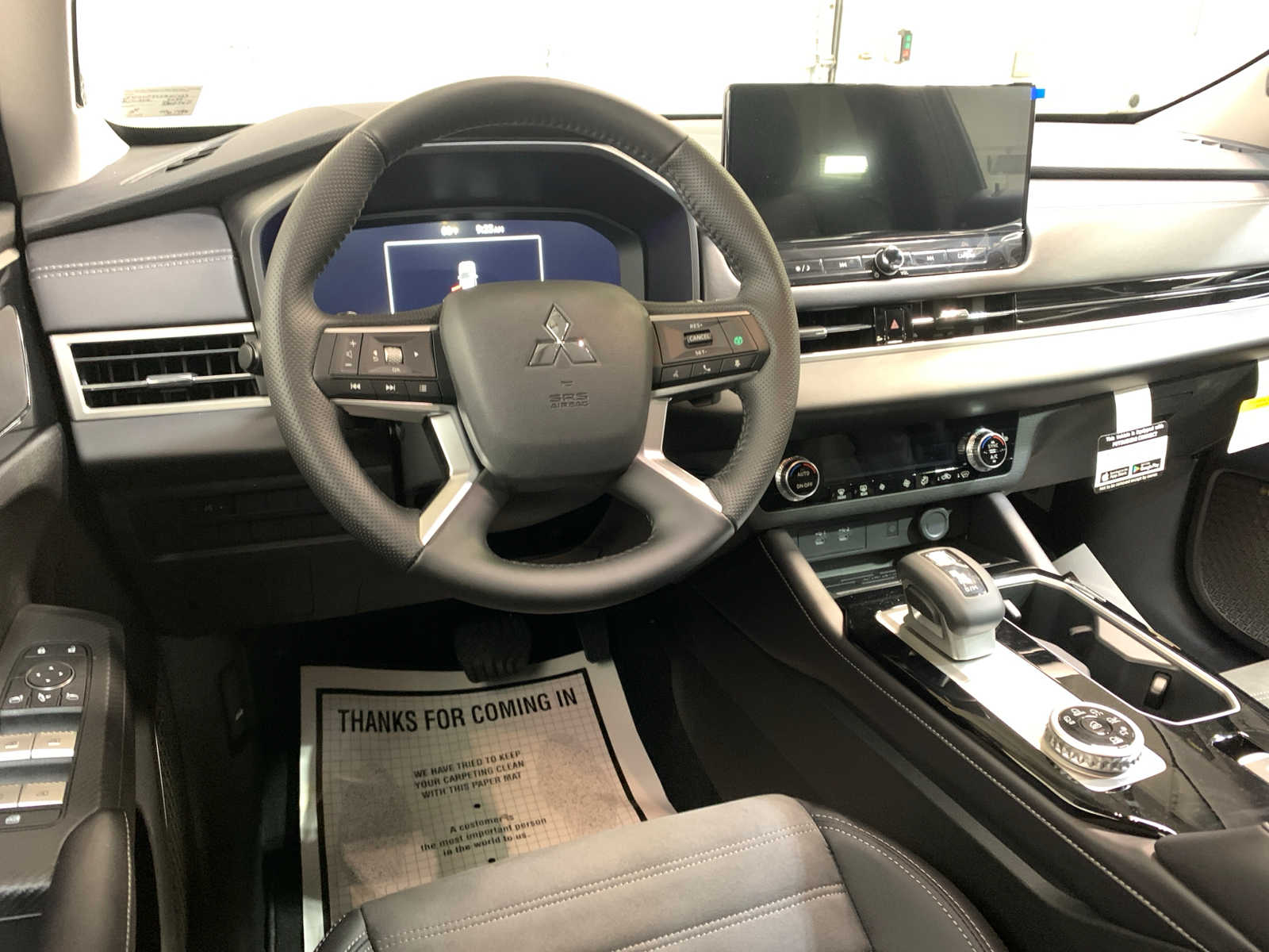 Vehicle image 4 of 10