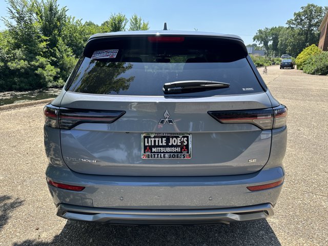 Vehicle image 6 of 14