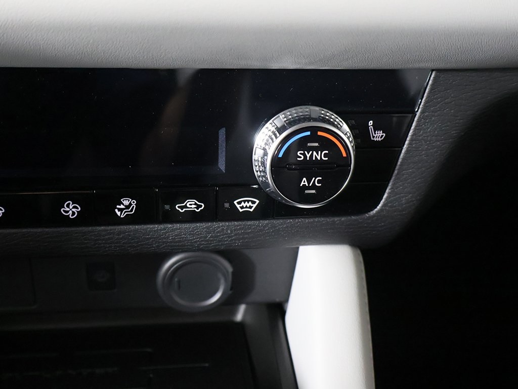 2025 Mitsubishi Outlander SE Image 52 of 57