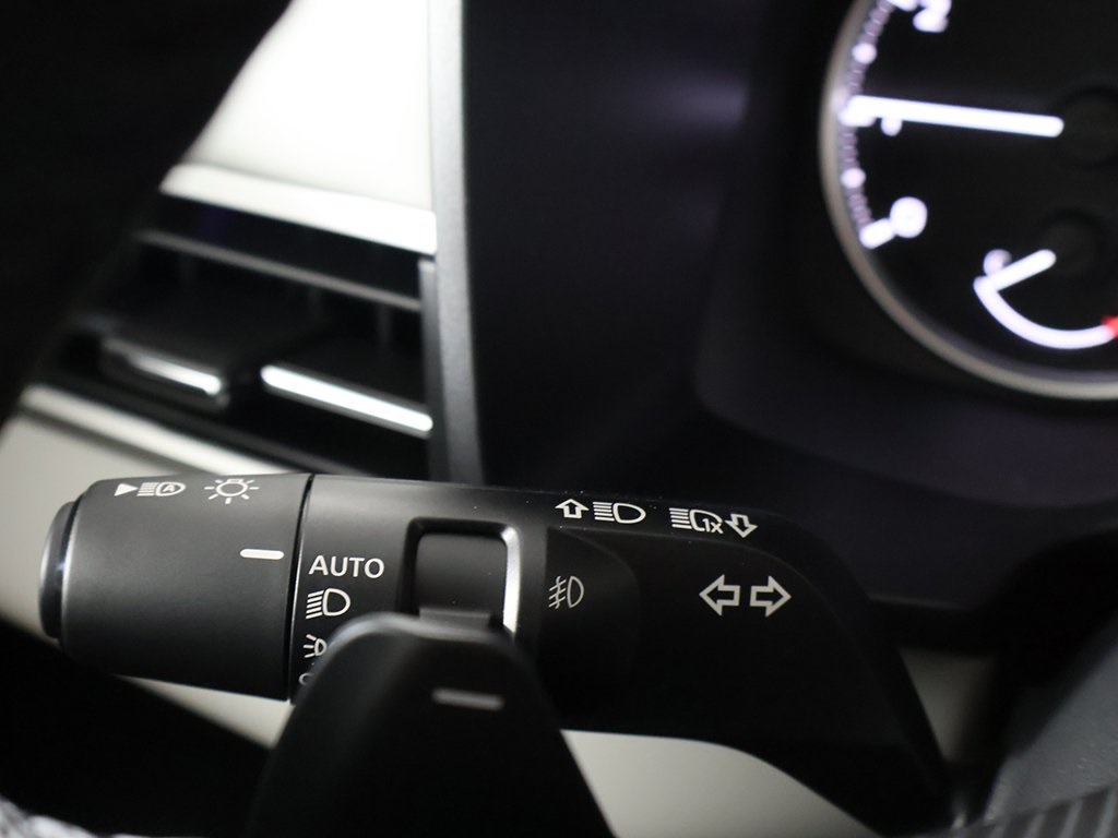 2025 Mitsubishi Outlander SE Image 43 of 57