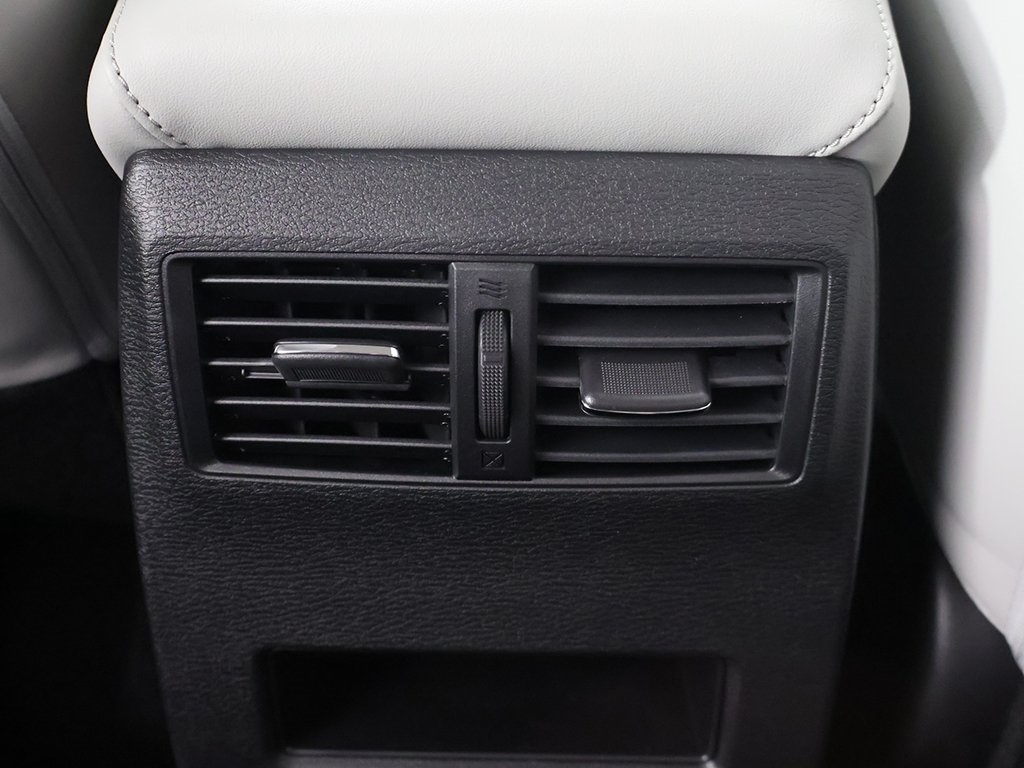 2025 Mitsubishi Outlander SE Image 37 of 57