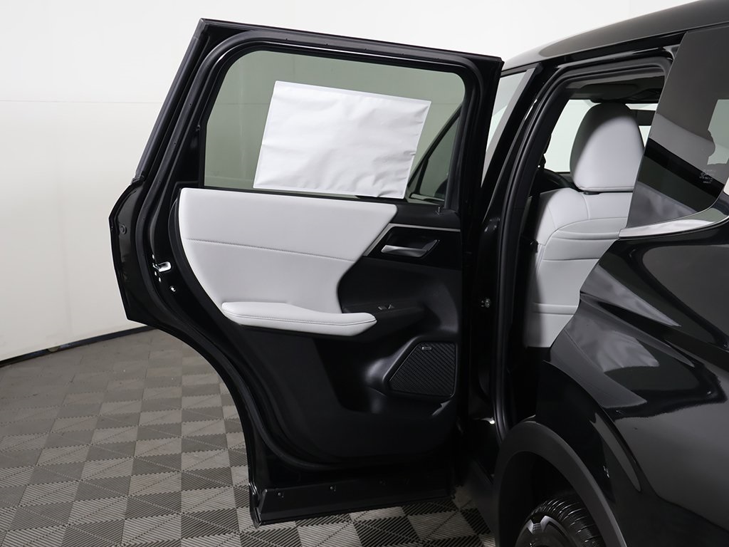 2025 Mitsubishi Outlander SE Image 46 of 57