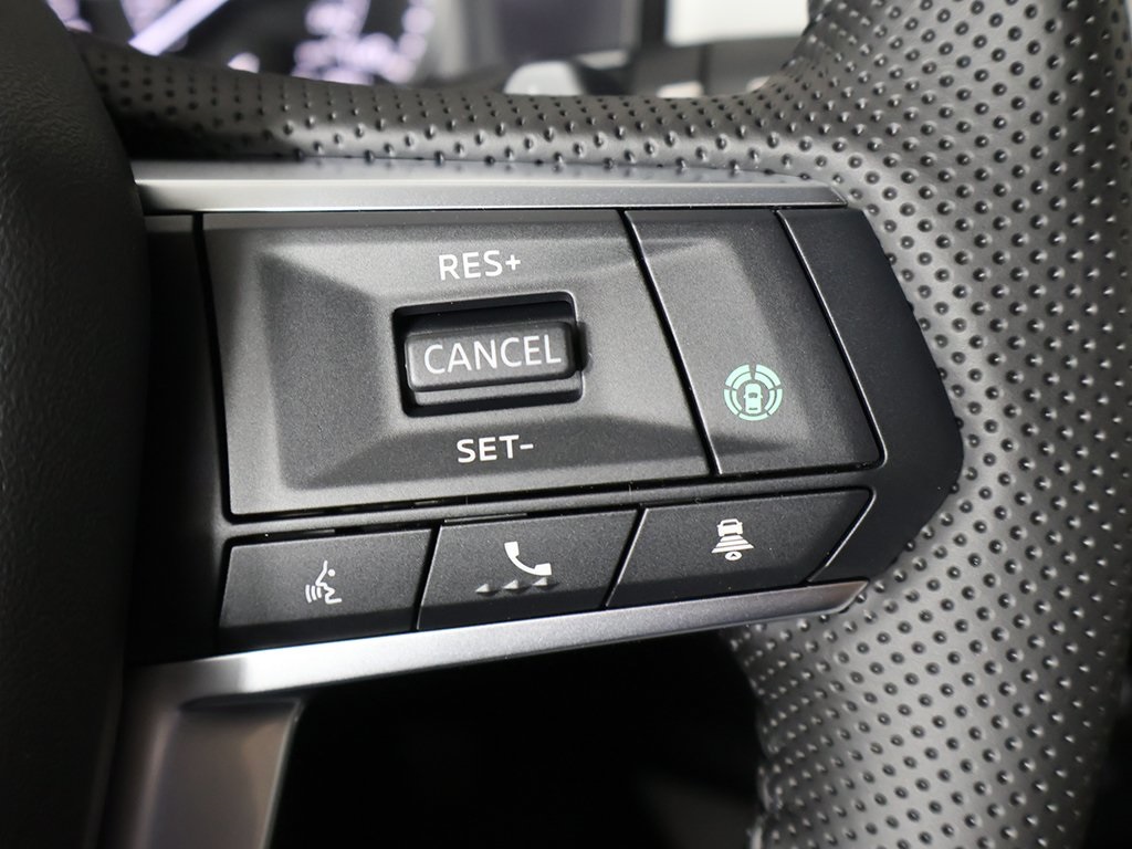 2025 Mitsubishi Outlander SE Image 40 of 57