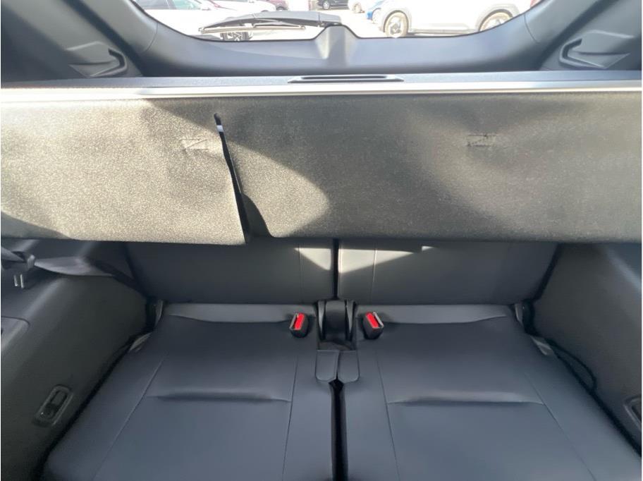 2025 Mitsubishi Outlander SE Image 11 of 24