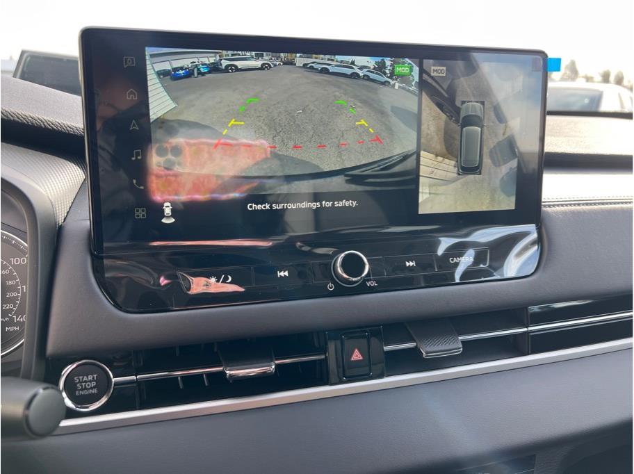 2025 Mitsubishi Outlander SE Image 16 of 24