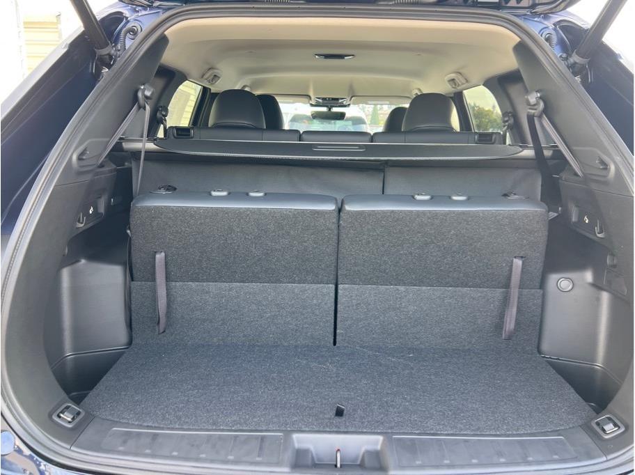 2025 Mitsubishi Outlander SE Image 8 of 24