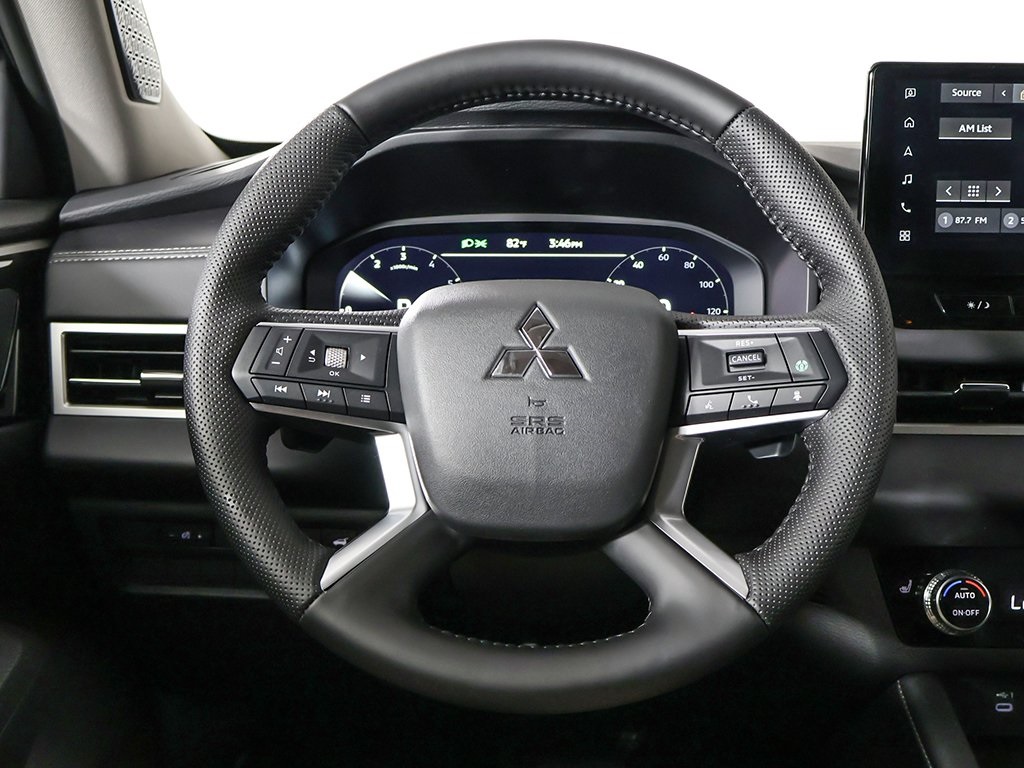 2025 Mitsubishi Outlander SE Image 31 of 60