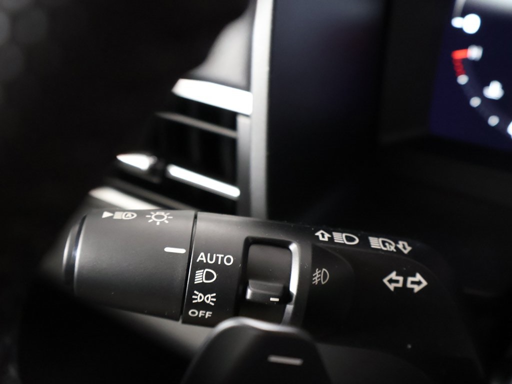 2025 Mitsubishi Outlander SE Image 47 of 60