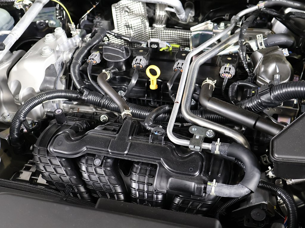 2025 Mitsubishi Outlander SE Image 11 of 60