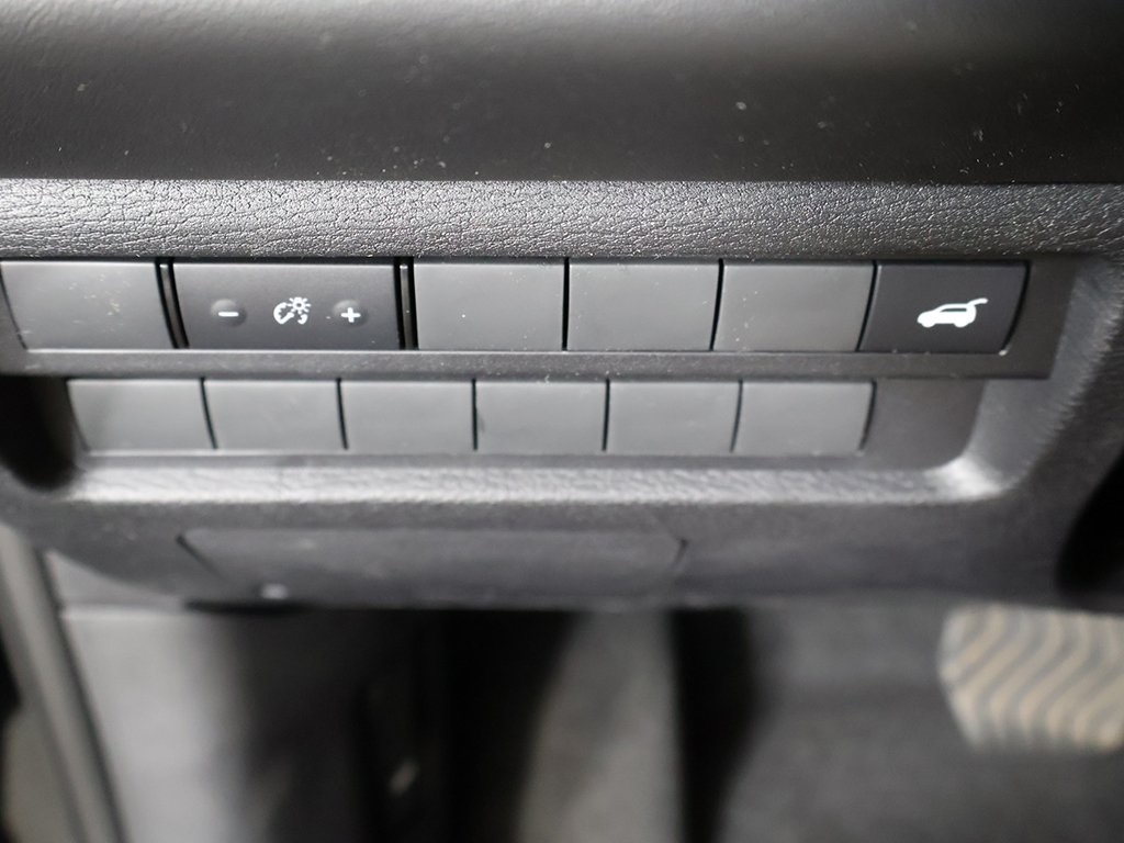 2025 Mitsubishi Outlander SE Image 57 of 60