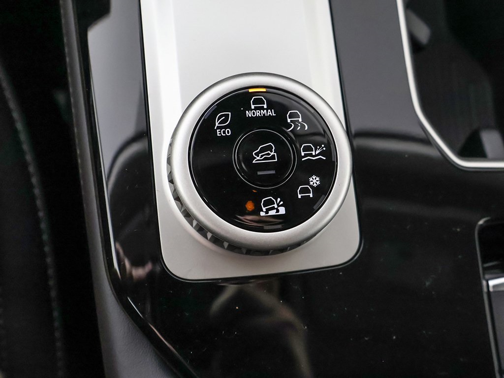 2025 Mitsubishi Outlander SE Image 56 of 60