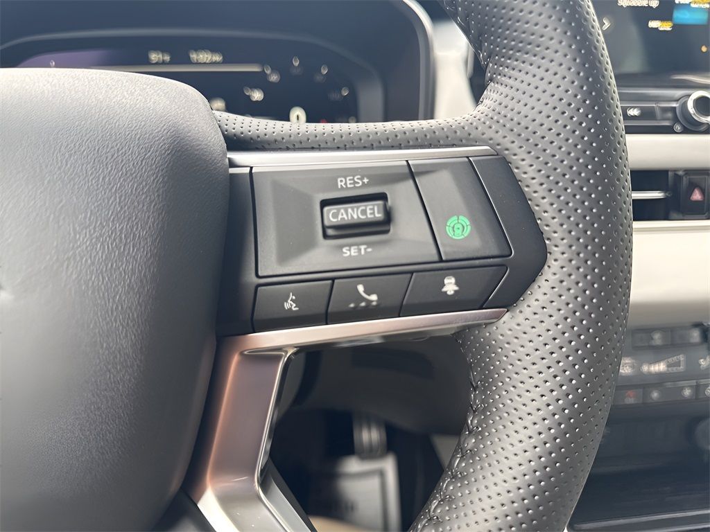 Vehicle image 19 of 31
