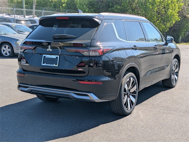 Vehicle image 6 of 45