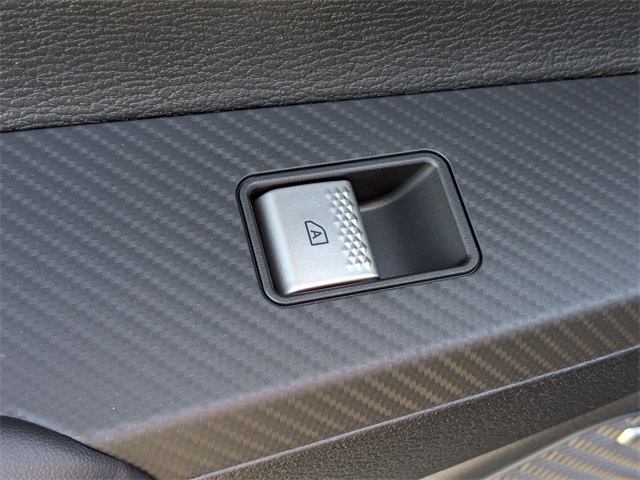 Vehicle image 35 of 45