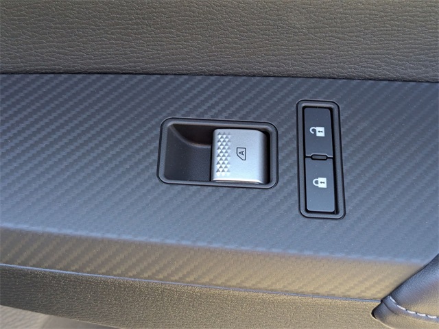 Vehicle image 44 of 45