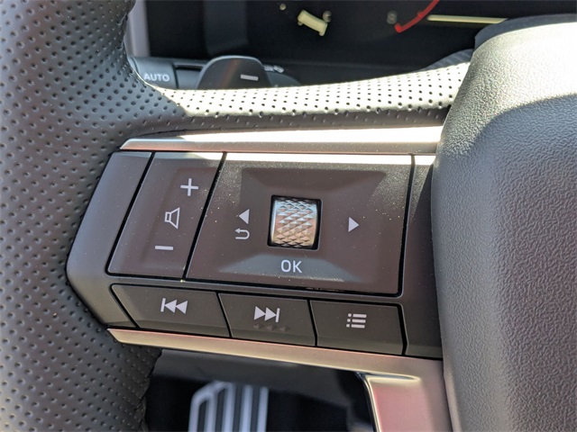 Vehicle image 19 of 45