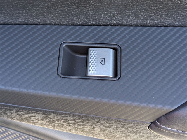 Vehicle image 40 of 45