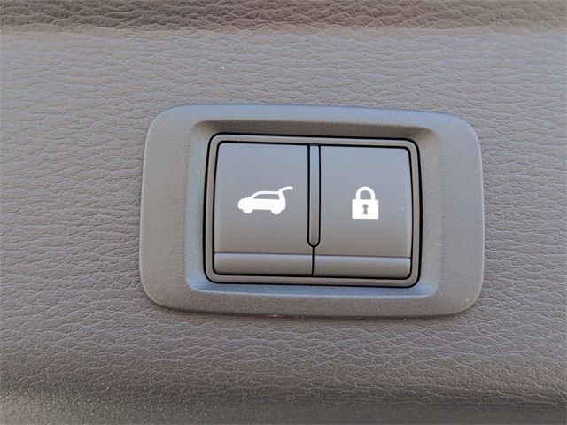 Vehicle image 37 of 45
