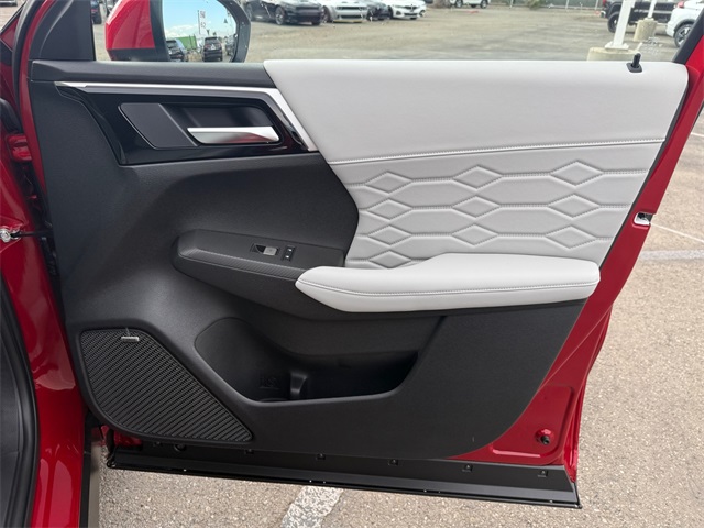 2025 Mitsubishi Outlander SEL Image 35 of 37