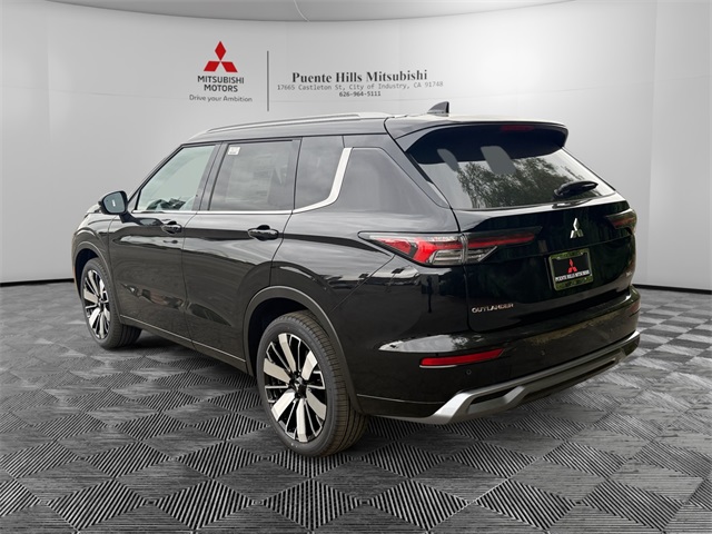 2025 Mitsubishi Outlander SEL Image 7 of 36