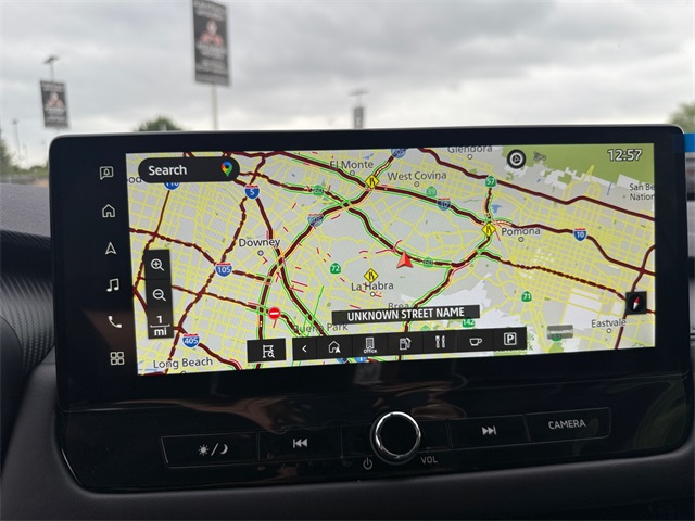 2025 Mitsubishi Outlander SEL Image 19 of 36