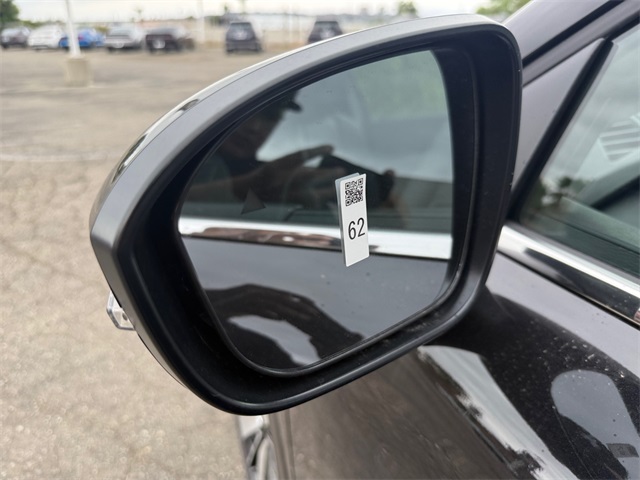 2025 Mitsubishi Outlander SEL Image 32 of 36