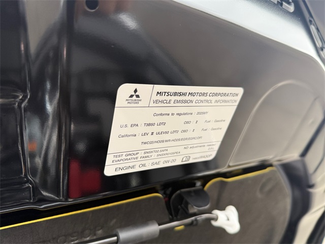 2025 Mitsubishi Outlander SEL Image 27 of 36