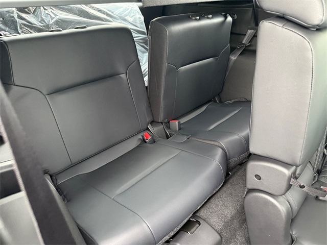 2025 Mitsubishi Outlander SEL Image 12 of 36
