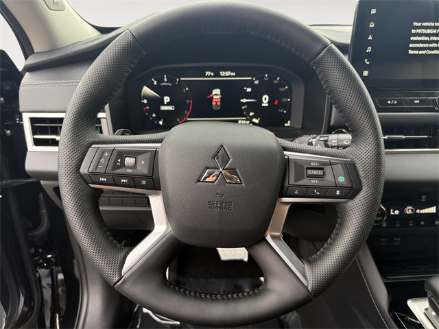 2025 Mitsubishi Outlander SEL Image 16 of 36