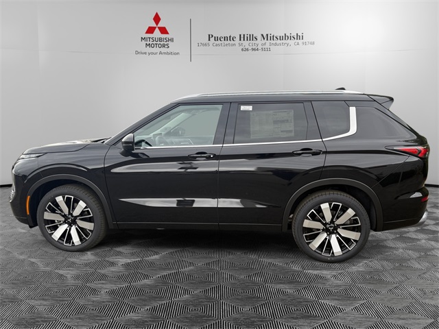 2025 Mitsubishi Outlander SEL Image 8 of 36