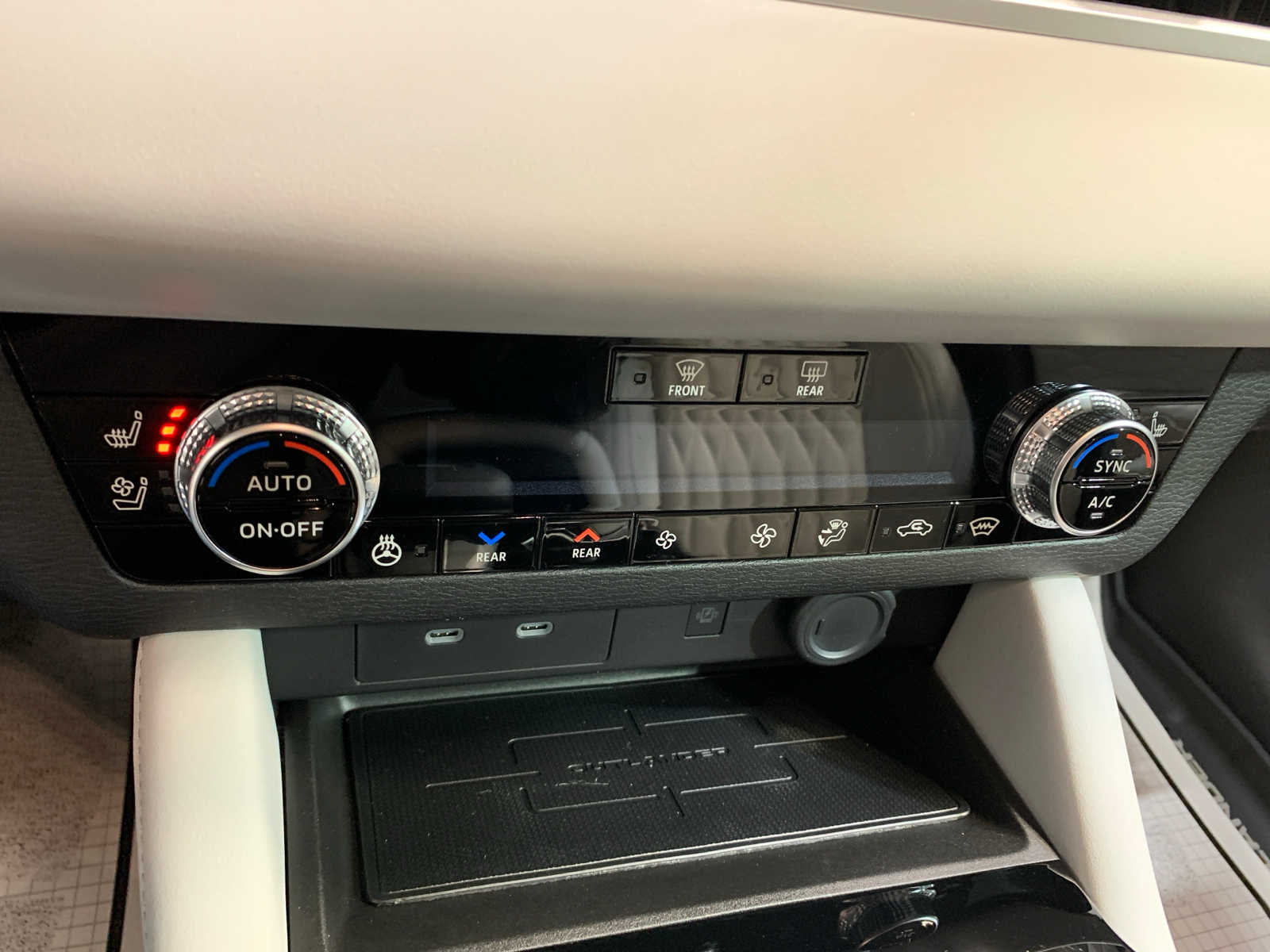 Vehicle image 6 of 13