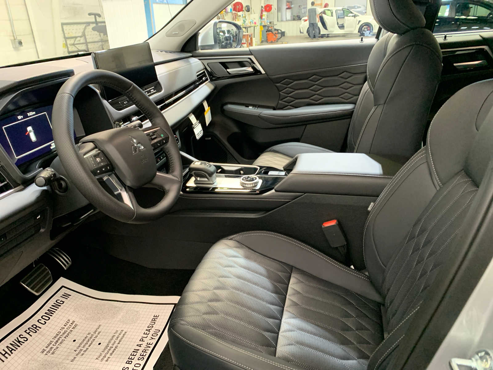 Vehicle image 9 of 10
