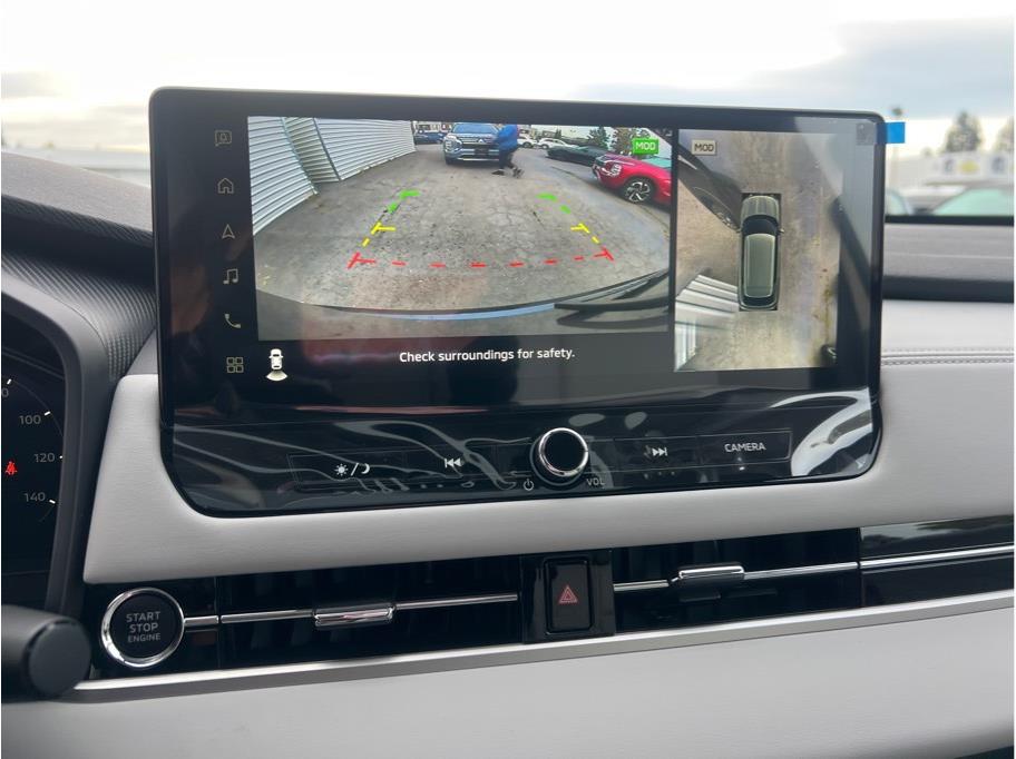 2025 Mitsubishi Outlander SEL Image 16 of 22