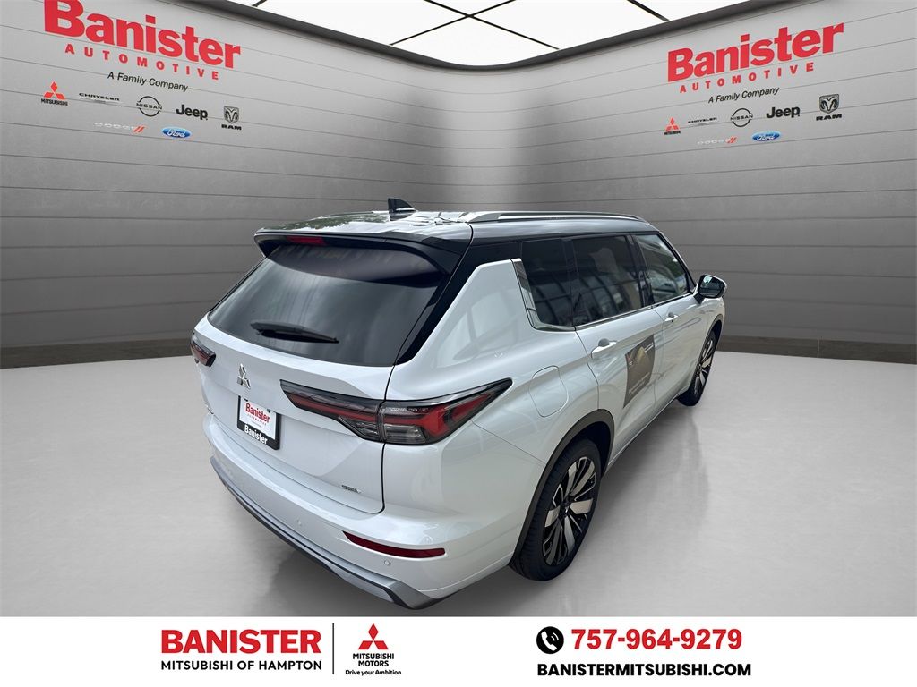 Vehicle image 4 of 31