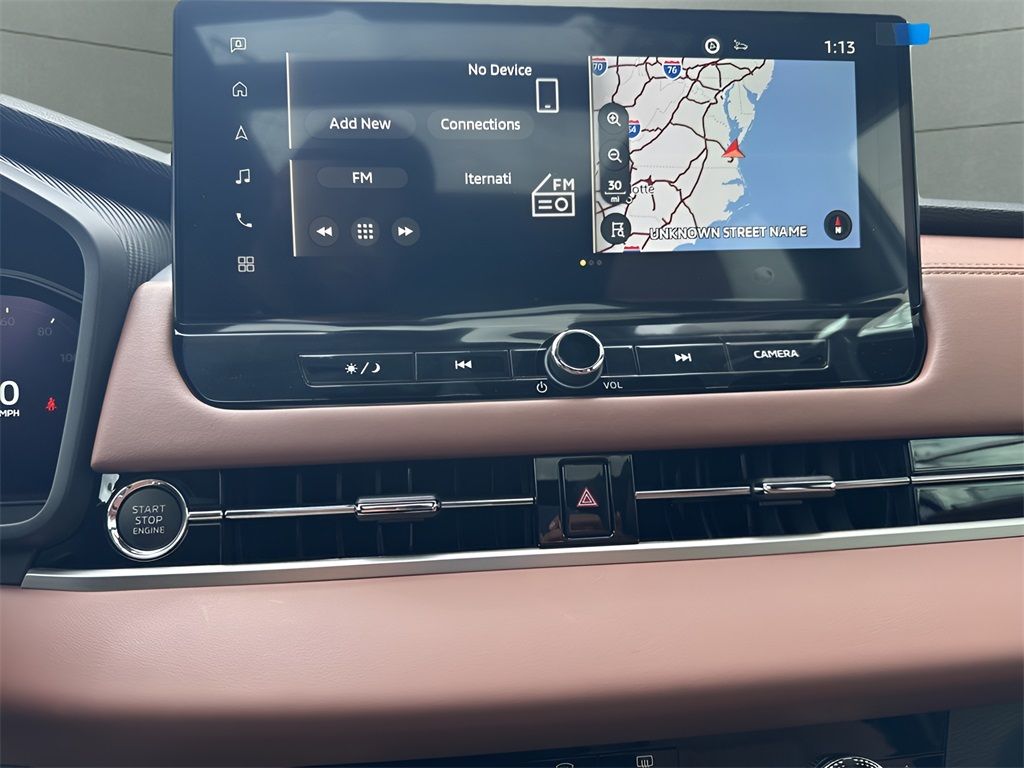 Vehicle image 15 of 31