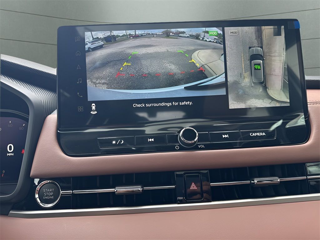 Vehicle image 14 of 31